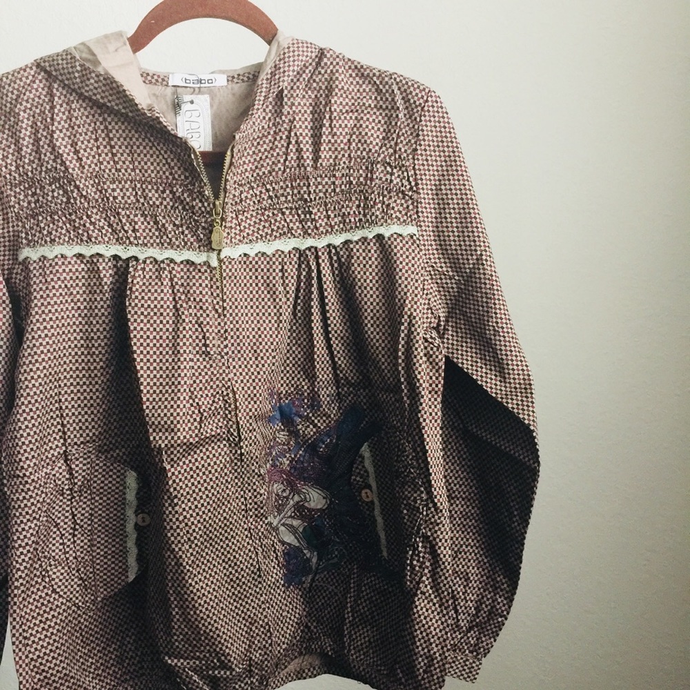  Hooded Jacket